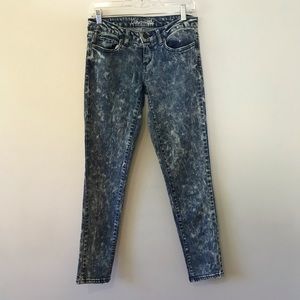 Aeropostale Lola Jeggings Bleach Distressed Wash